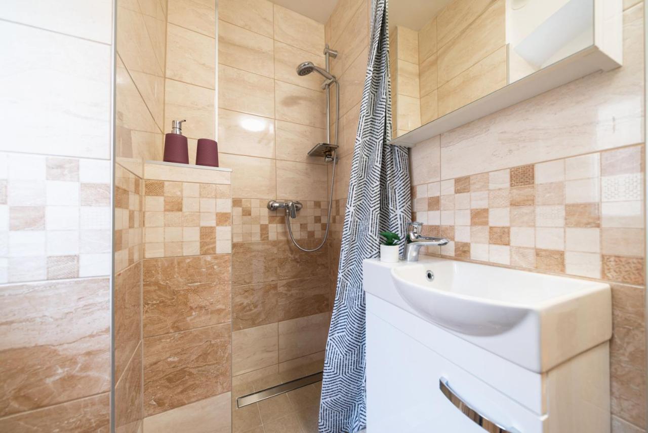 3M Golden Gate Apartamento Split Exterior foto