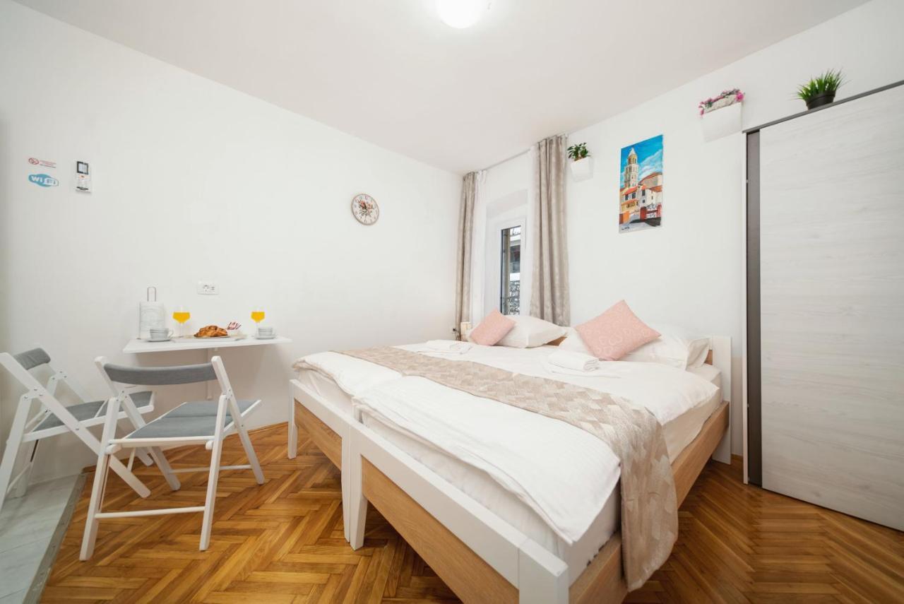 3M Golden Gate Apartamento Split Exterior foto