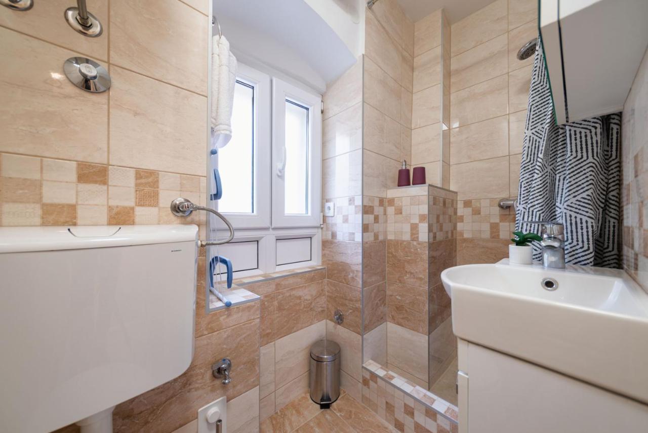 3M Golden Gate Apartamento Split Exterior foto